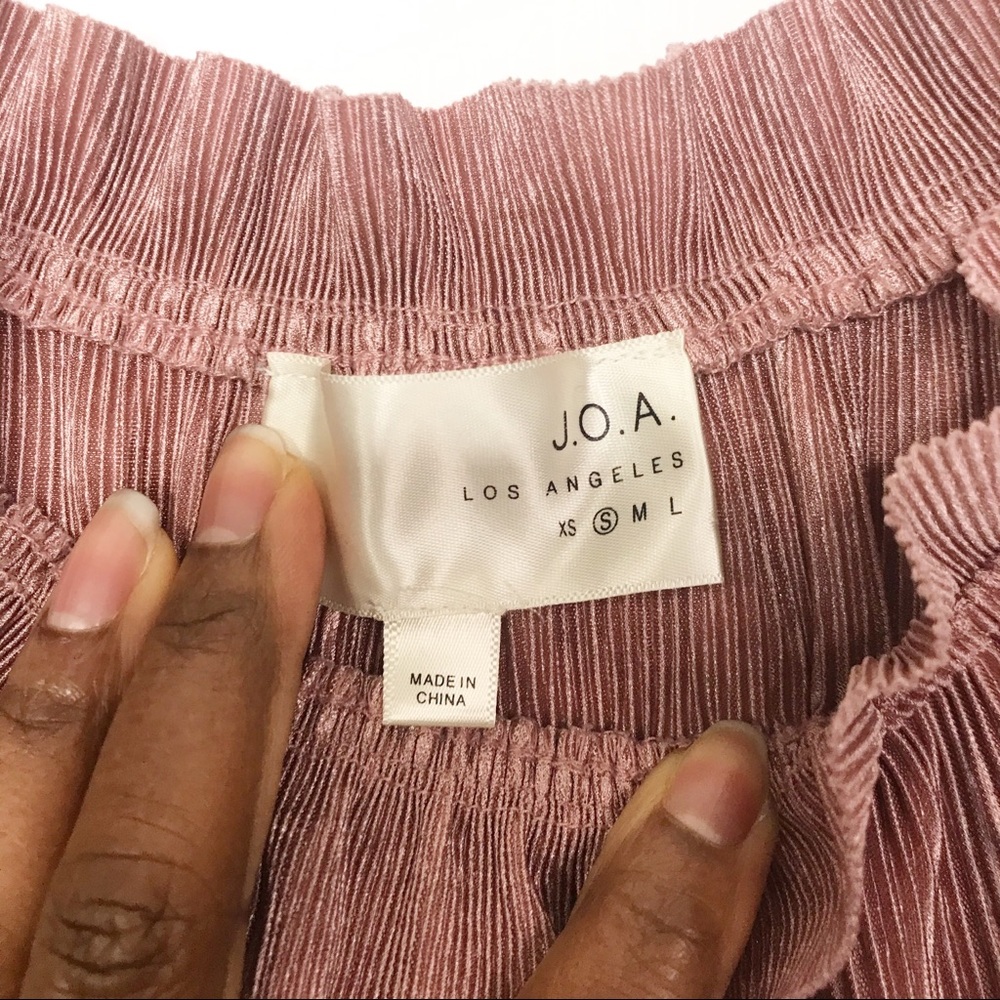 J.O.A. Blush Pink Off The Shoulder Top Size Small - Picture 4 of 6
